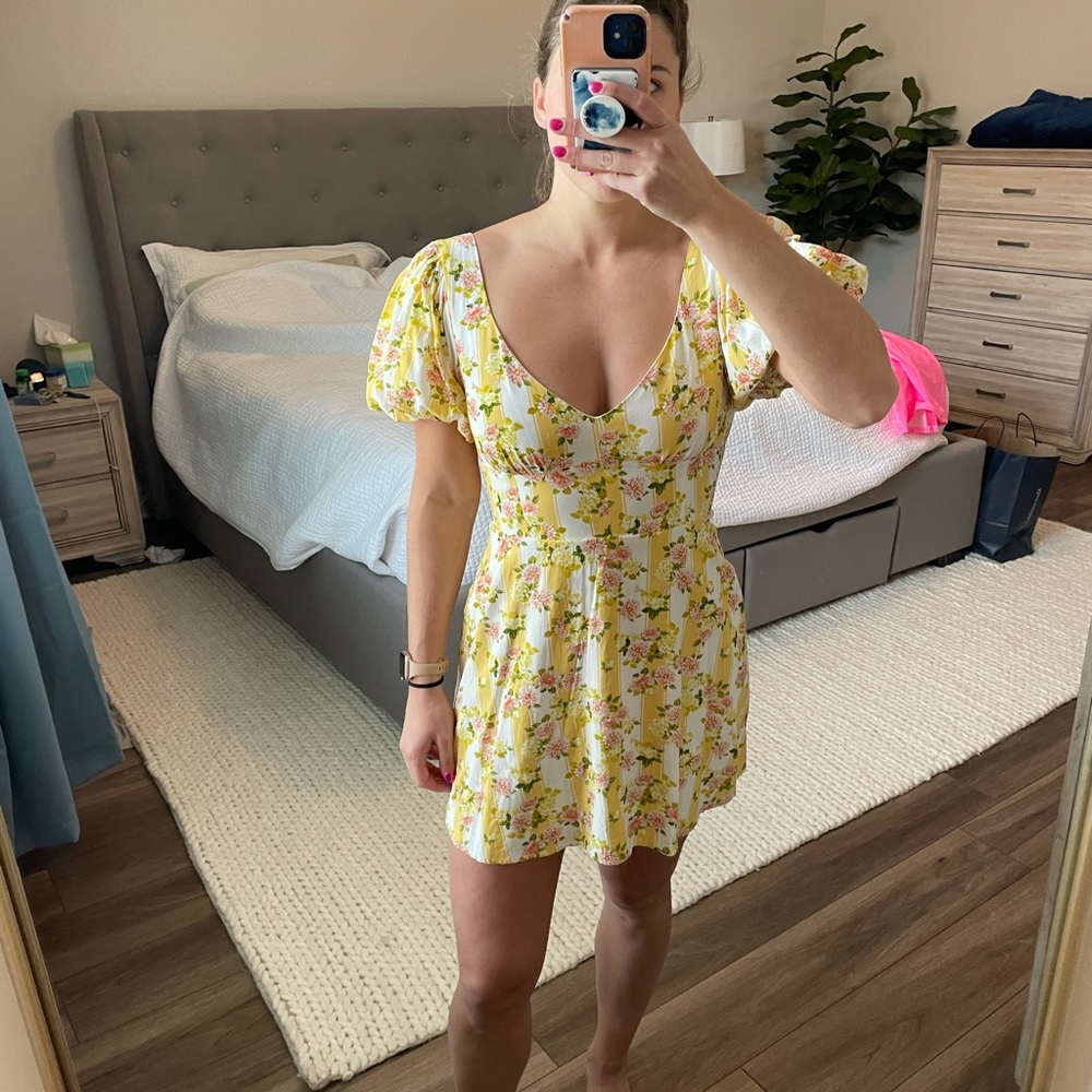 For love and Lemons M yellow floral dress